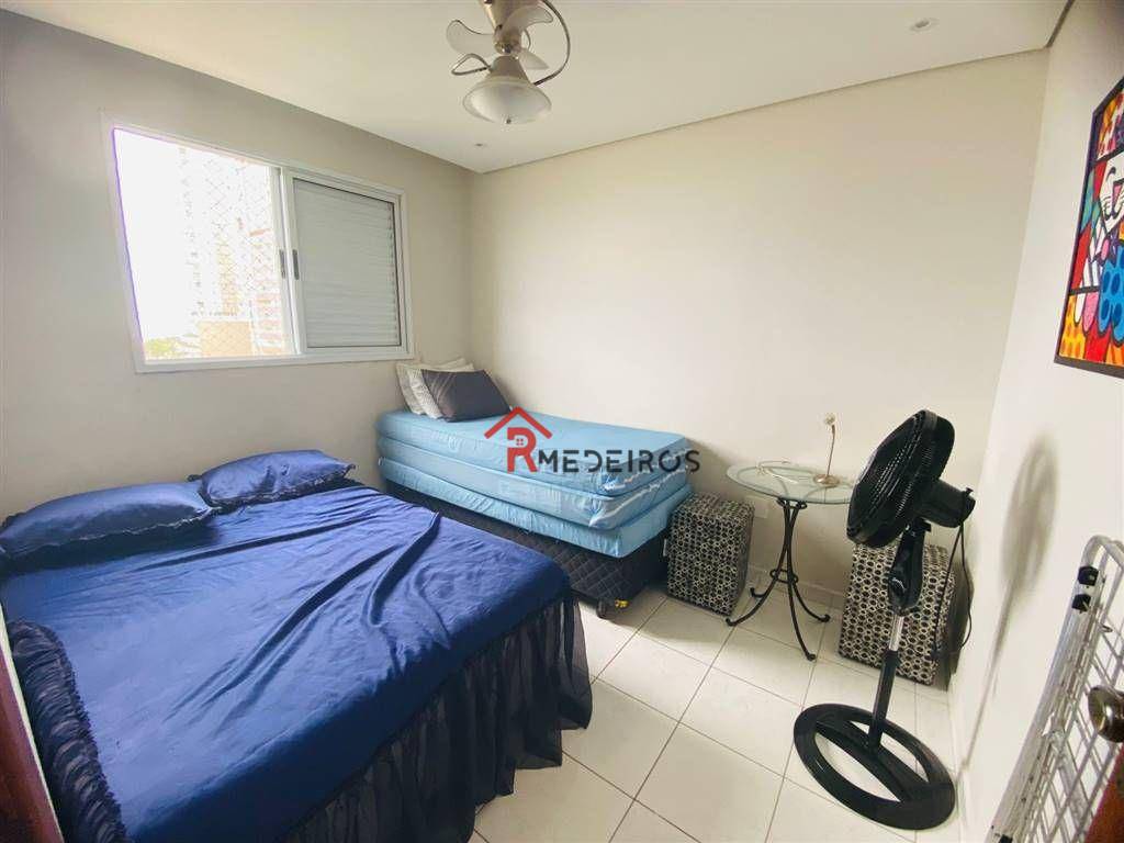 Apartamento à venda com 2 quartos, 70m² - Foto 15