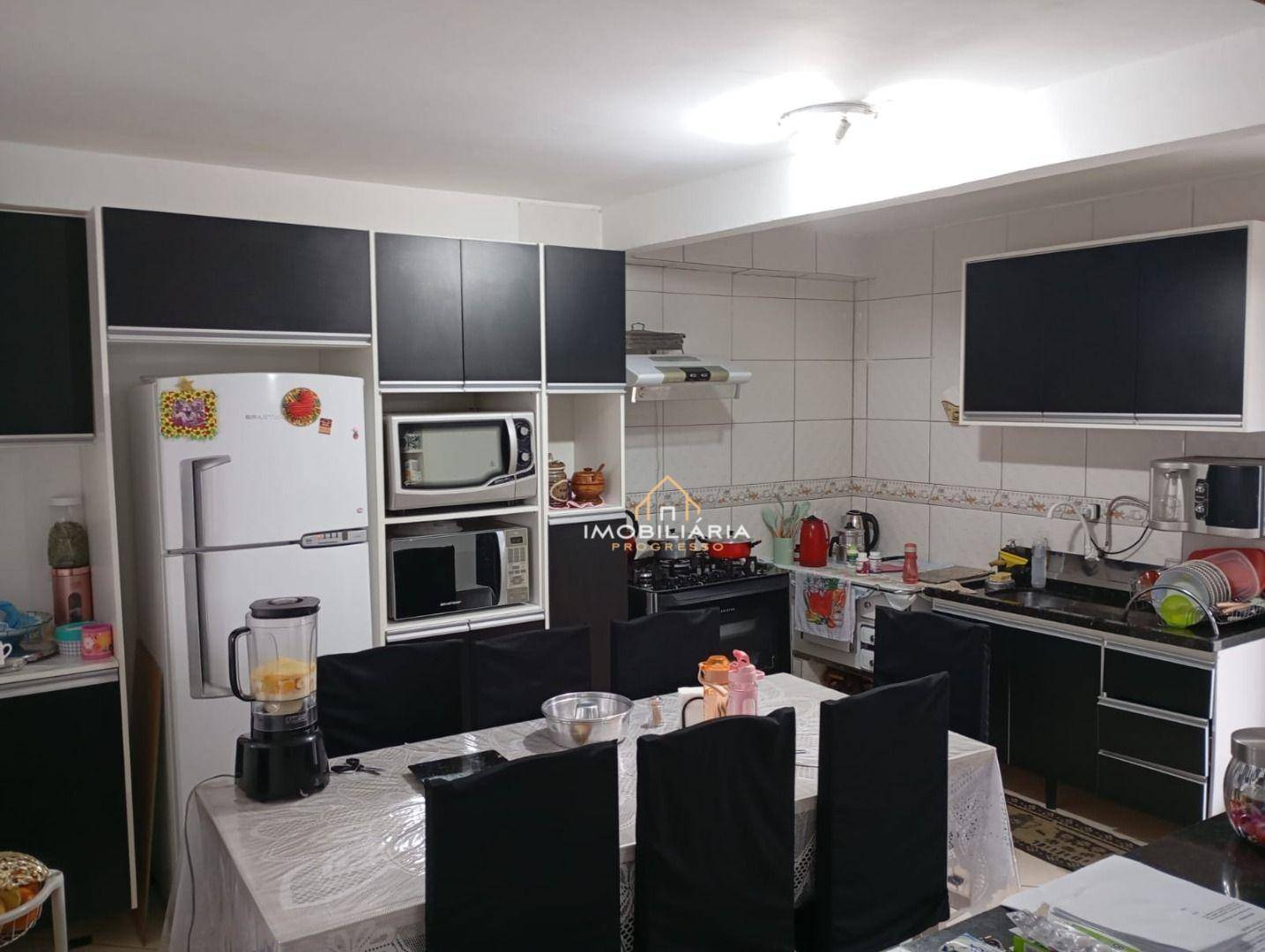 Sobrado à venda com 3 quartos, 94m² - Foto 2