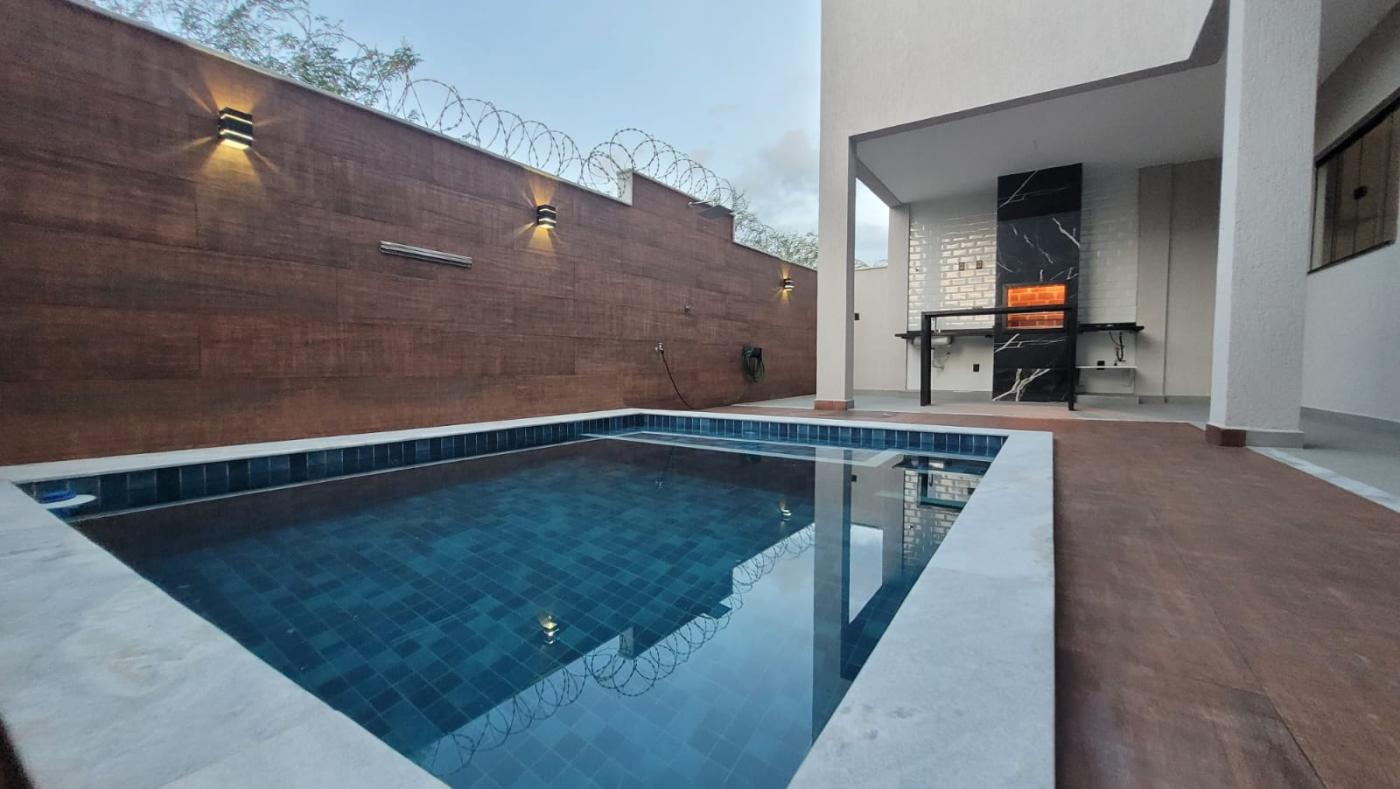 Casa de Condomínio à venda com 4 quartos, 283m² - Foto 2