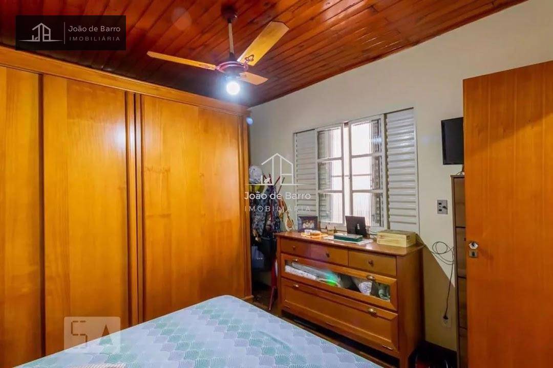 Casa à venda com 4 quartos, 166m² - Foto 9