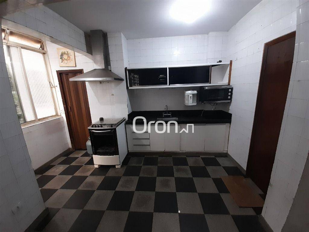 Apartamento à venda com 3 quartos, 118m² - Foto 2