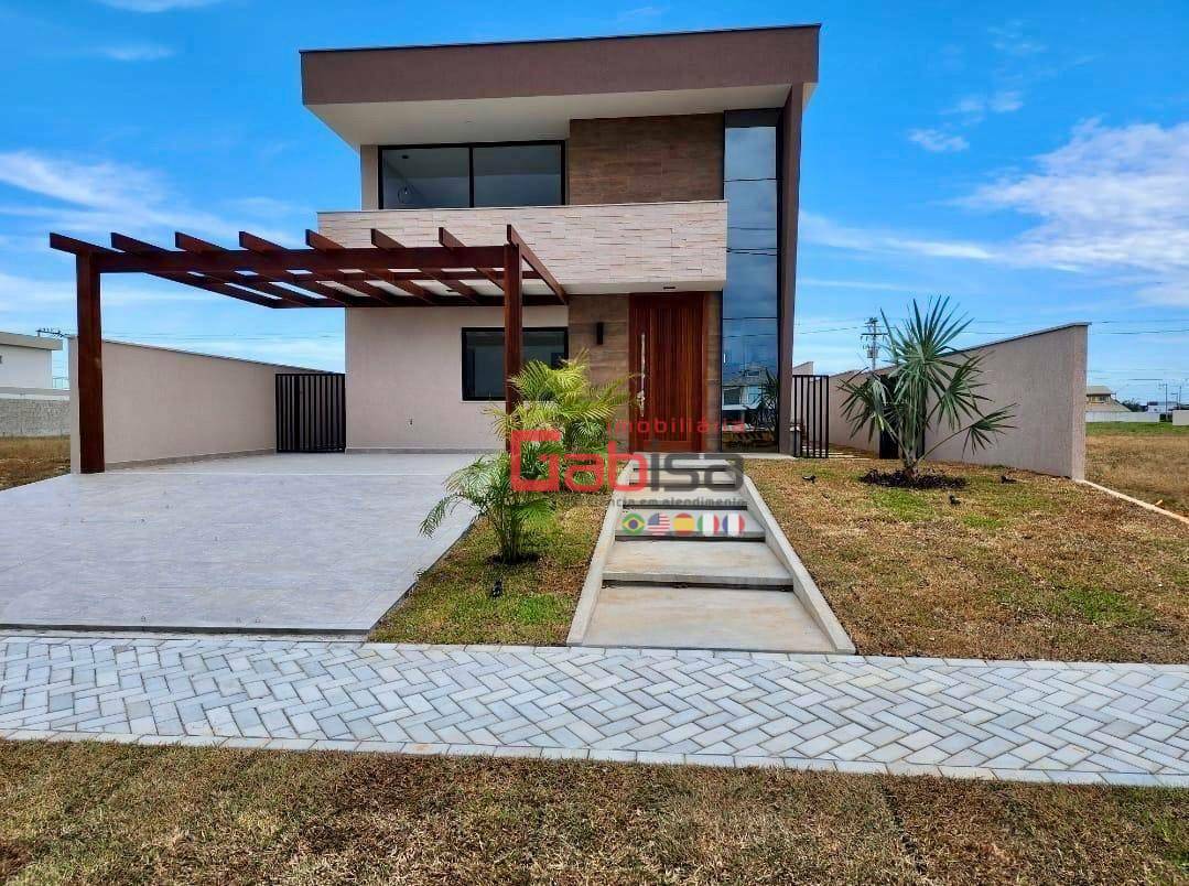 Casa de Condomínio à venda com 4 quartos, 252m² - Foto 1