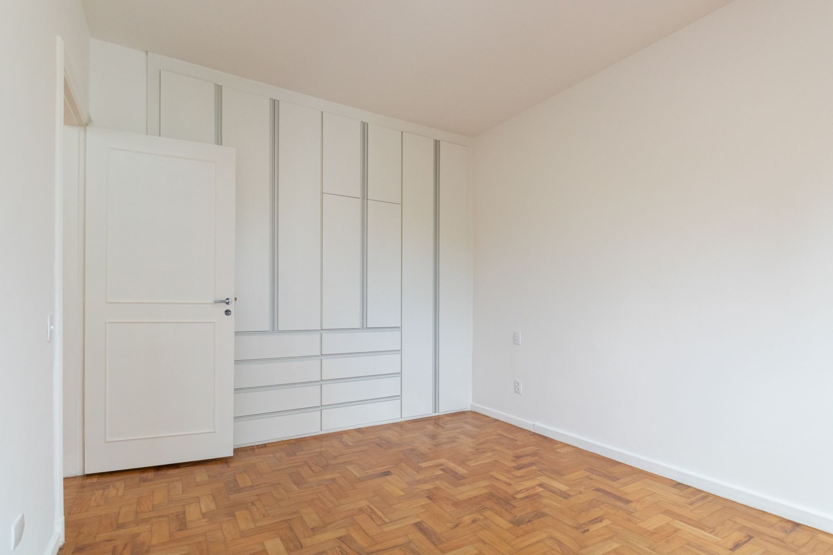 Apartamento à venda com 2 quartos, 86m² - Foto 27