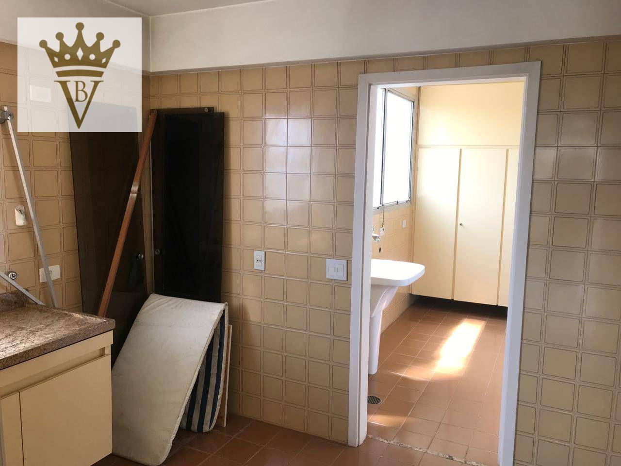 Cobertura à venda com 3 quartos, 325m² - Foto 2