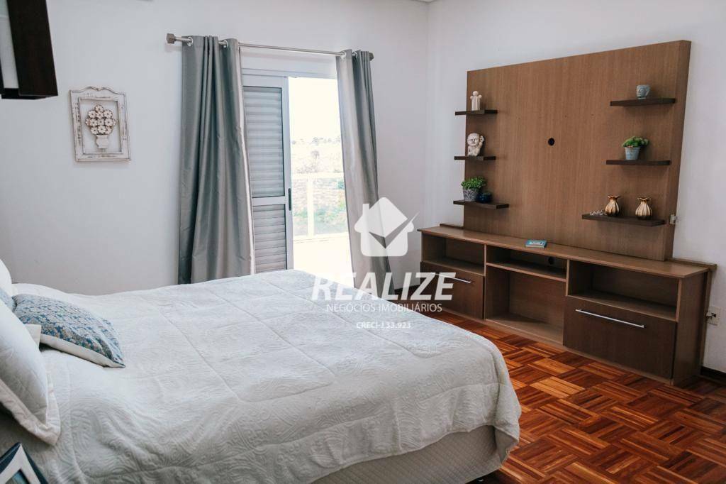 Casa à venda com 4 quartos, 550m² - Foto 27