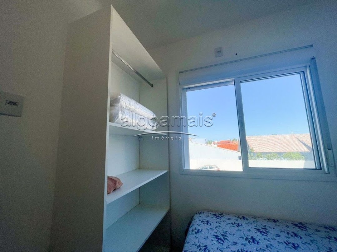 Casa à venda com 2 quartos, 66m² - Foto 14