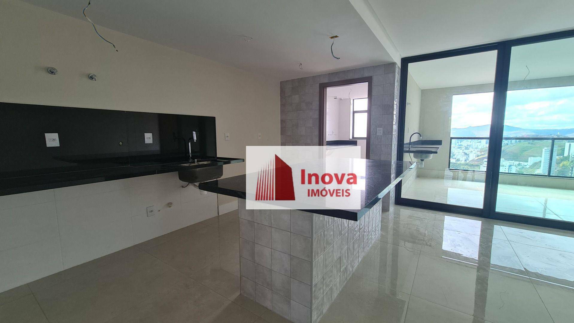 Apartamento à venda com 3 quartos, 170m² - Foto 1