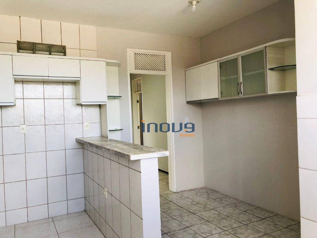 Apartamento à venda com 3 quartos, 107m² - Foto 6