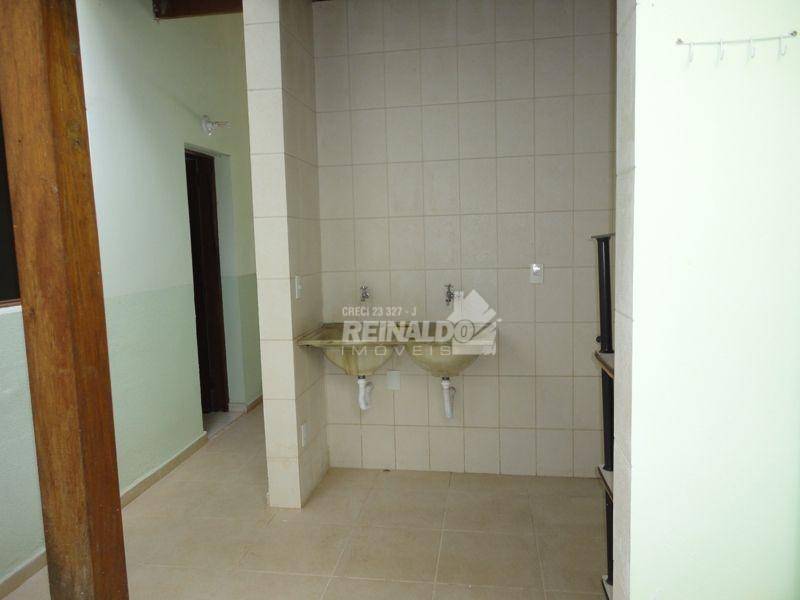 Casa de Condomínio para alugar com 3 quartos, 250m² - Foto 31