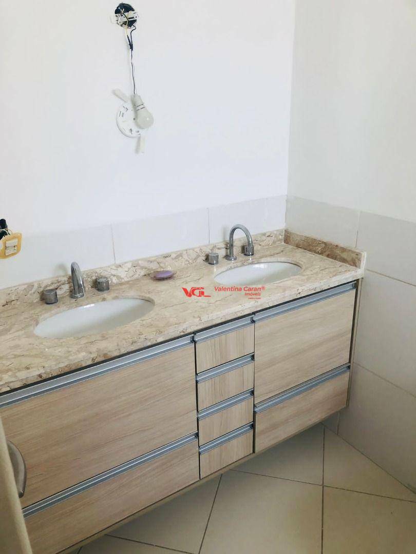 Apartamento para alugar com 2 quartos, 115m² - Foto 12