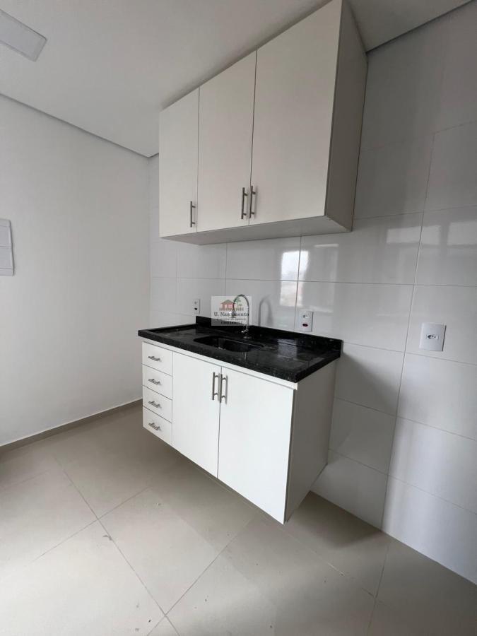 Apartamento para alugar com 2 quartos, 38m² - Foto 2