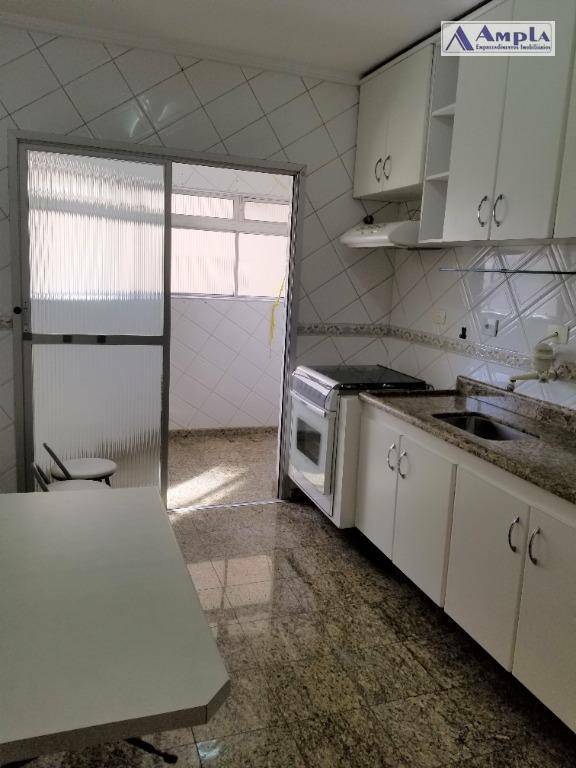 Apartamento para alugar com 2 quartos, 65m² - Foto 15