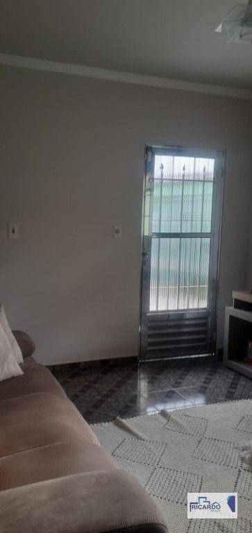 Sobrado à venda com 3 quartos, 118m² - Foto 5