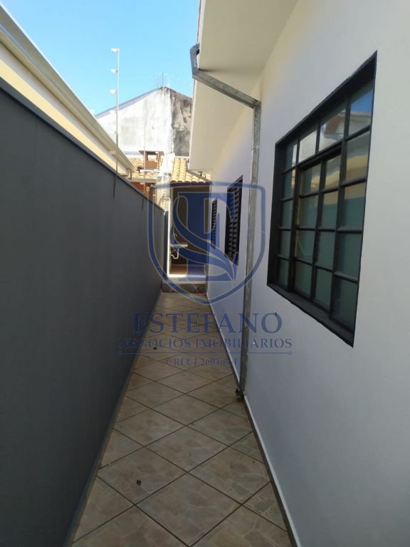 Casa para alugar com 3 quartos, 200m² - Foto 12