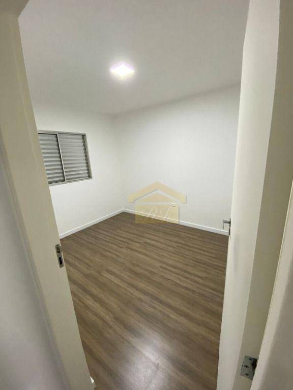 Apartamento à venda com 2 quartos, 56m² - Foto 3