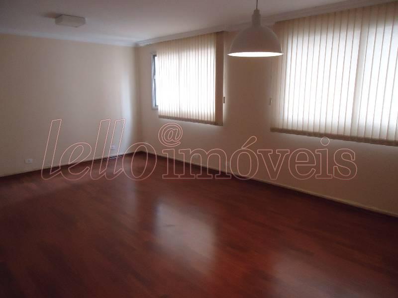 Apartamento para alugar com 3 quartos, 105m² - Foto 4