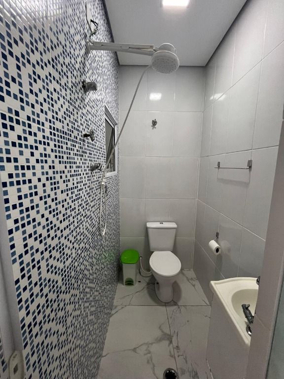 Casa de Condomínio à venda e aluguel com 3 quartos, 100m² - Foto 11