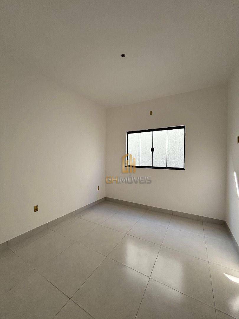 Casa à venda com 3 quartos, 100m² - Foto 3