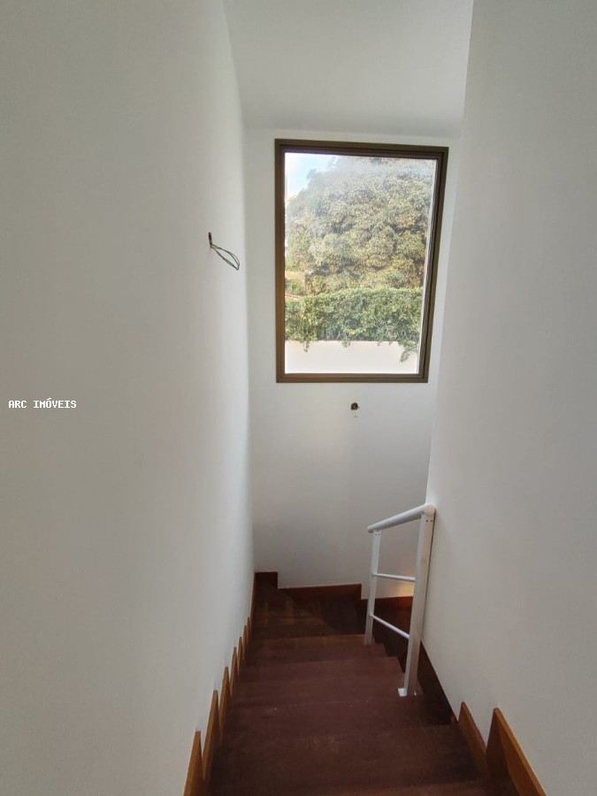 Casa de Condomínio à venda com 4 quartos, 312m² - Foto 11