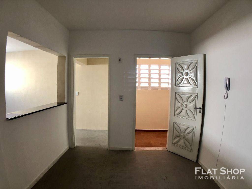 Apartamento à venda com 2 quartos, 73m² - Foto 2