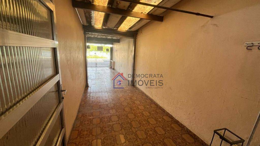 Casa à venda com 3 quartos, 160m² - Foto 10