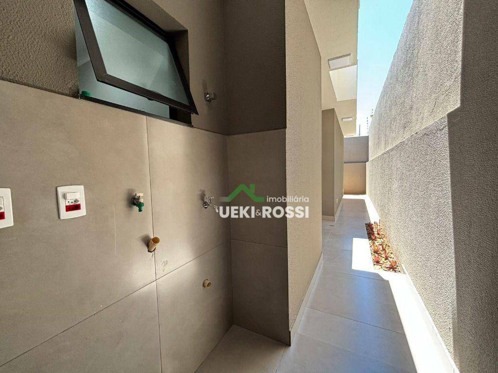 Casa à venda com 3 quartos, 79m² - Foto 8