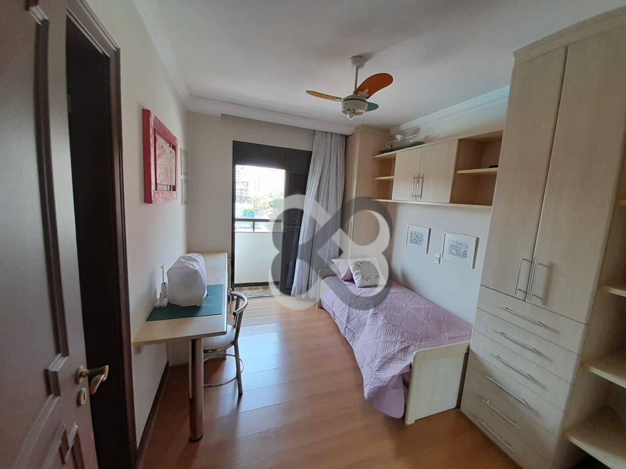 Apartamento à venda com 4 quartos, 209m² - Foto 23