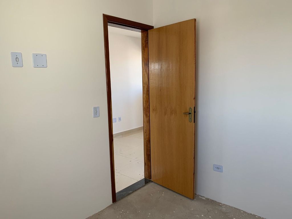 Apartamento à venda com 2 quartos, 35m² - Foto 13