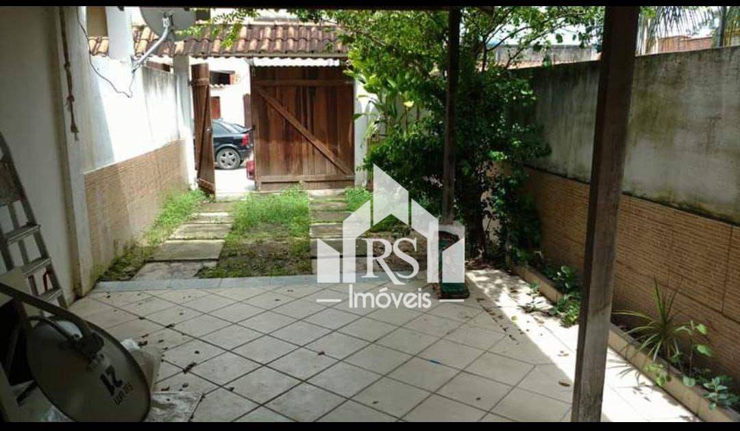 Casa de Condomínio à venda com 6 quartos, 280m² - Foto 1