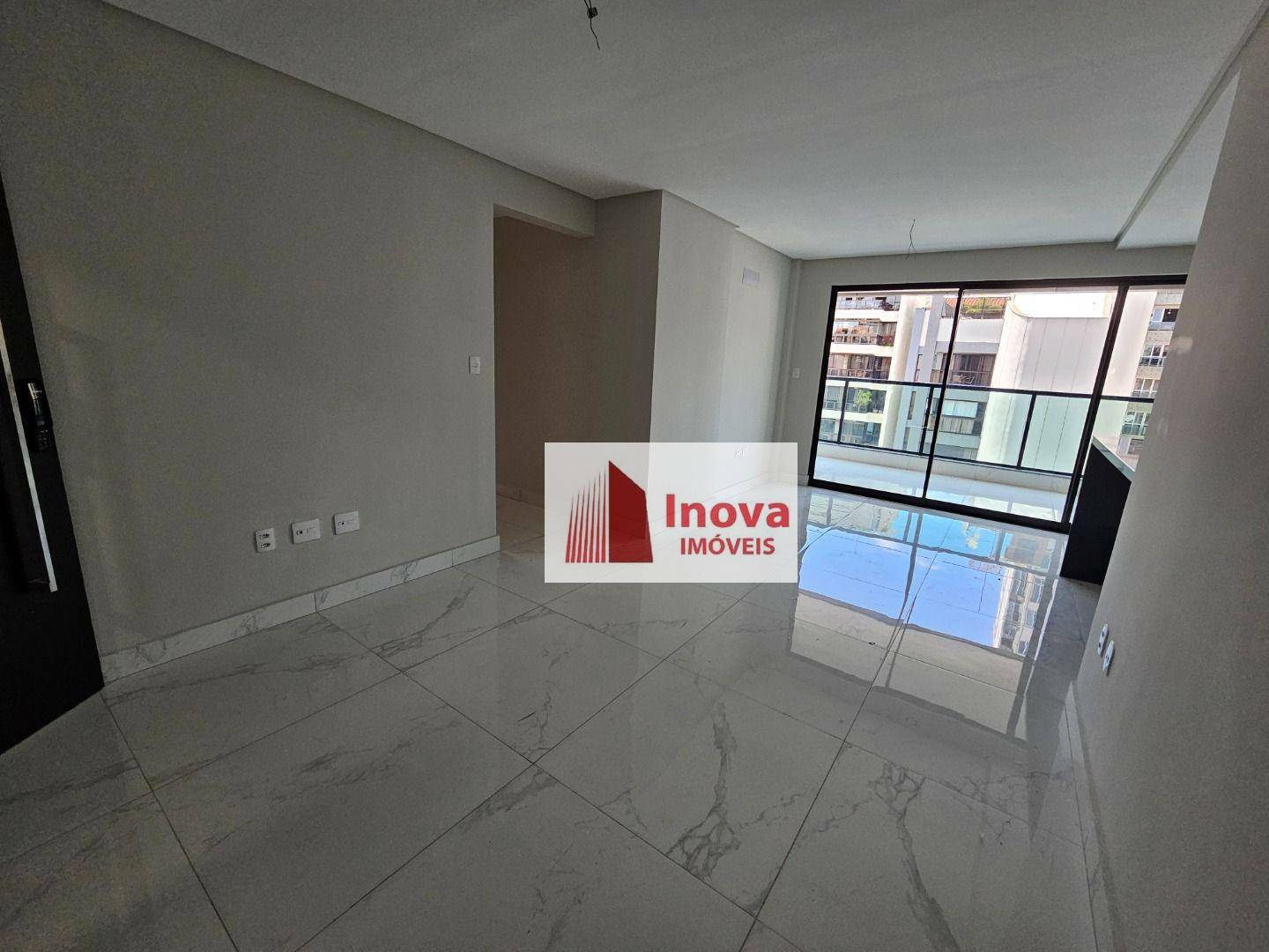 Apartamento à venda com 3 quartos, 120m² - Foto 6