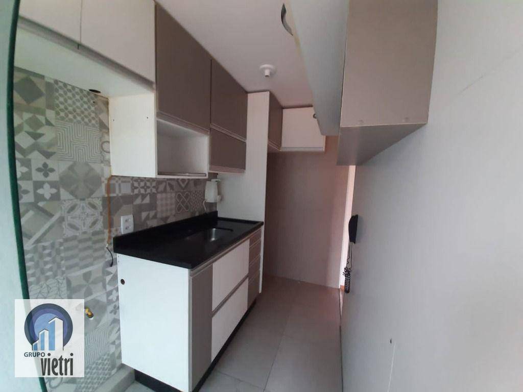 Apartamento à venda com 3 quartos, 50m² - Foto 27