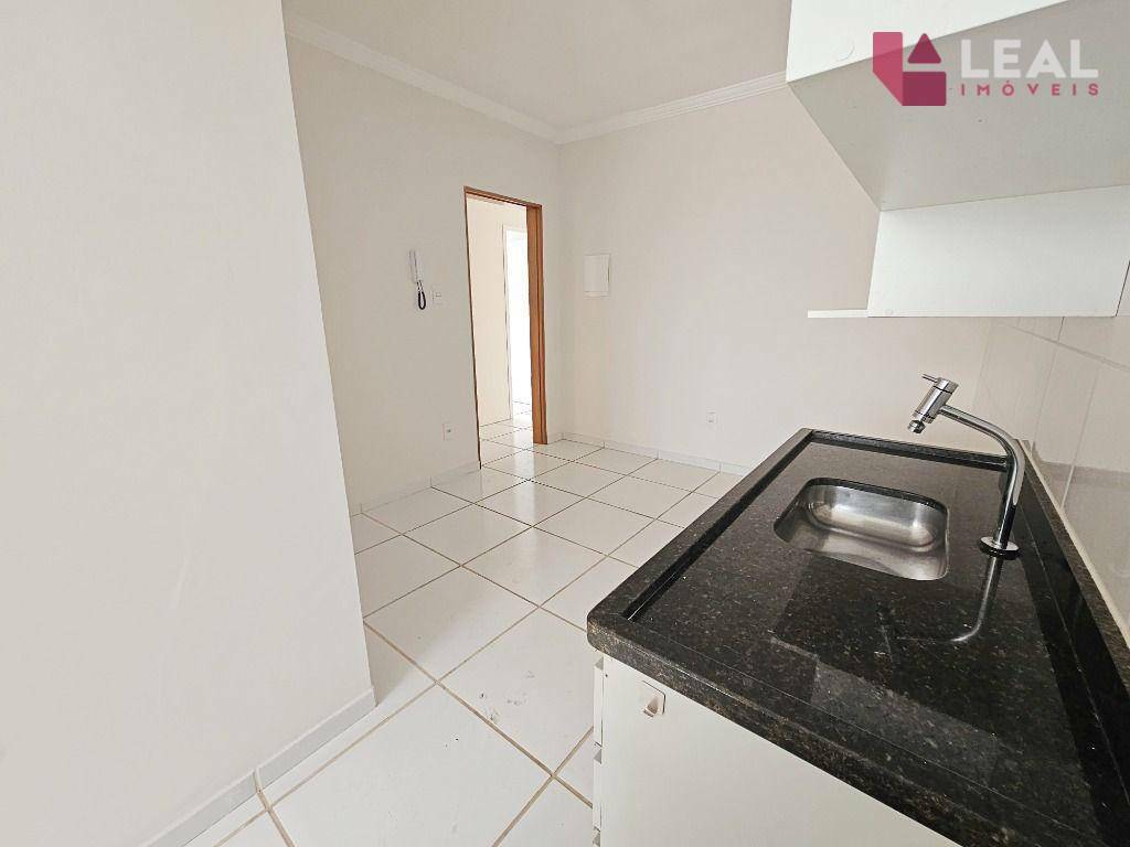 Apartamento para alugar com 3 quartos, 110m² - Foto 5