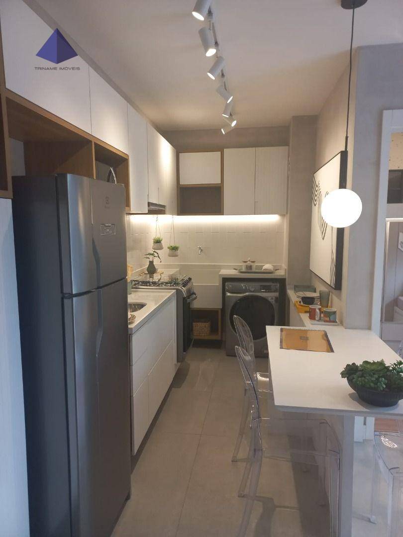 Apartamento à venda com 2 quartos, 38m² - Foto 2