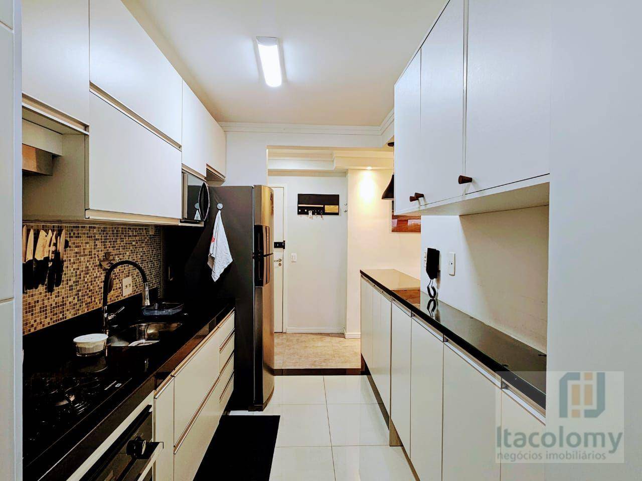 Apartamento para alugar com 2 quartos, 74m² - Foto 8