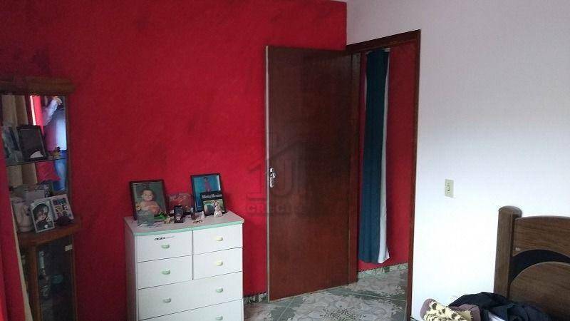 Casa à venda com 1 quarto, 100m² - Foto 9