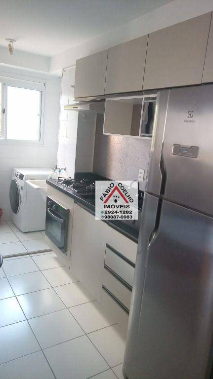 Apartamento à venda com 2 quartos, 41m² - Foto 2