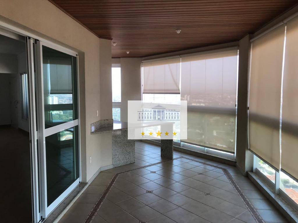 Apartamento à venda com 3 quartos, 215m² - Foto 1