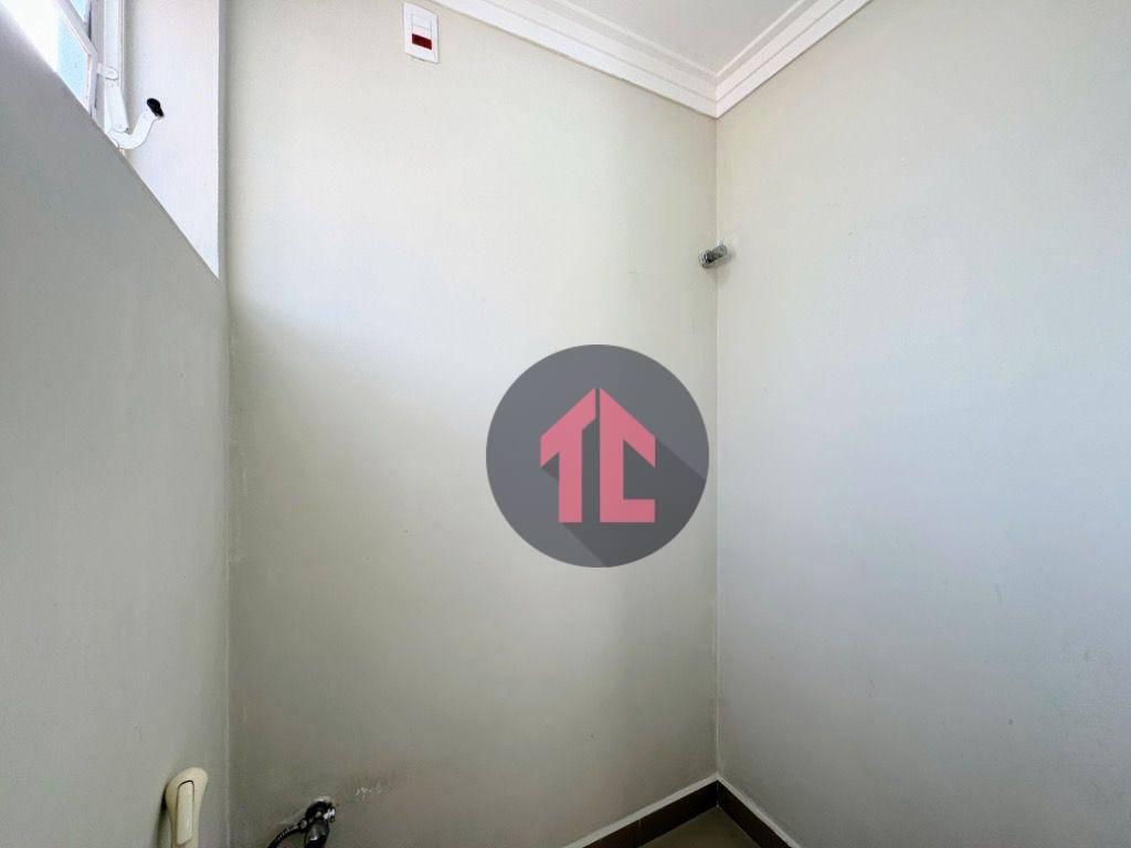 Apartamento à venda com 2 quartos, 68m² - Foto 7