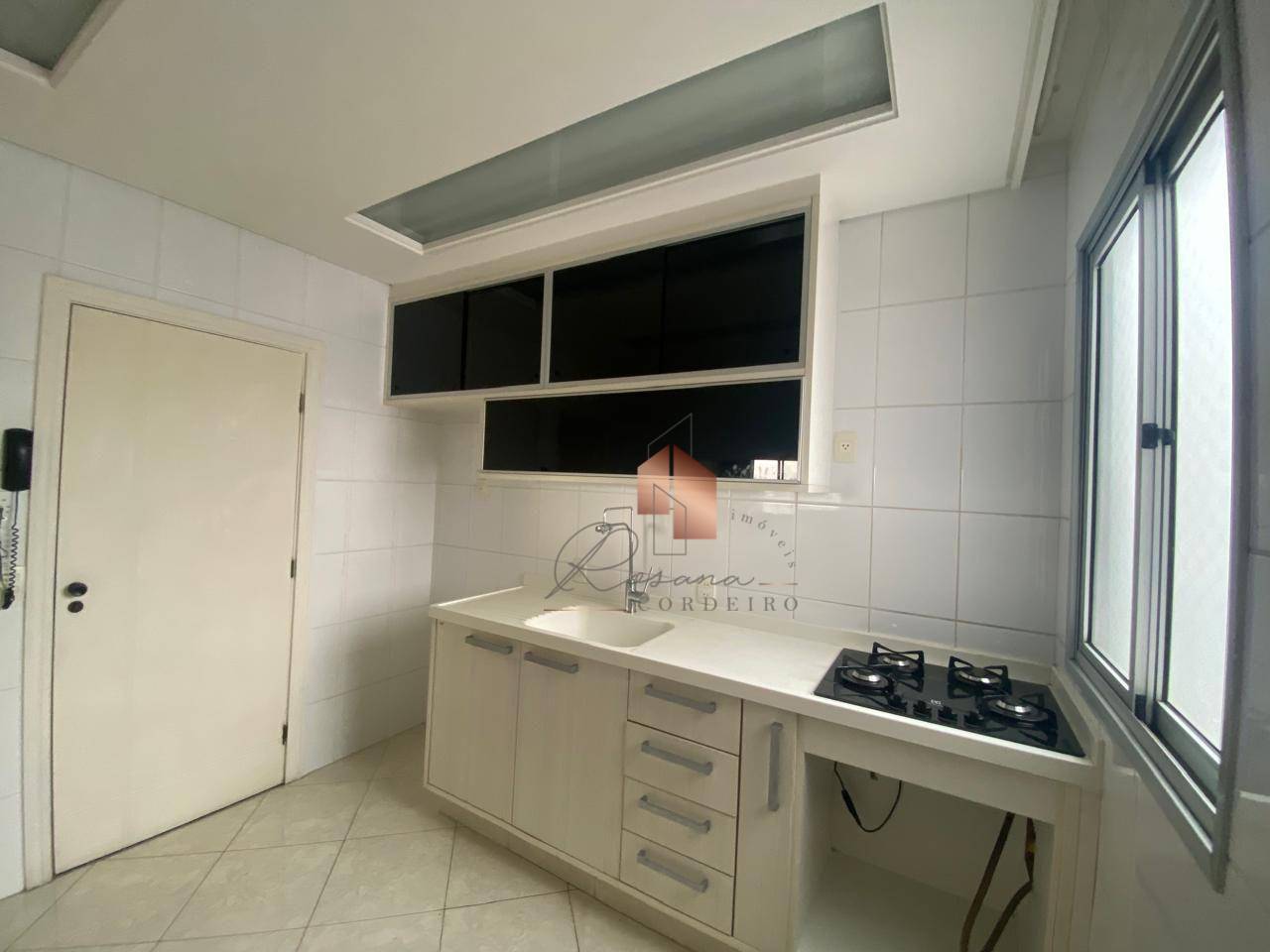 Apartamento à venda com 3 quartos, 83m² - Foto 12