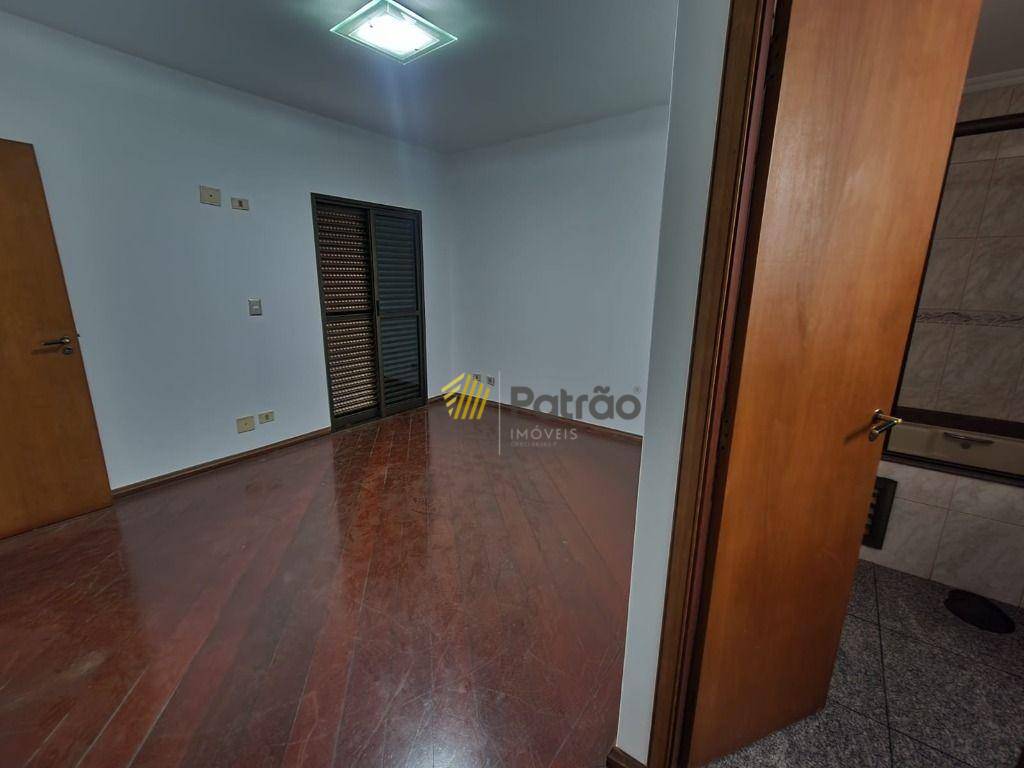 Apartamento à venda com 3 quartos, 150m² - Foto 29