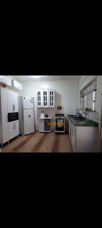 Sobrado à venda com 3 quartos, 120m² - Foto 4