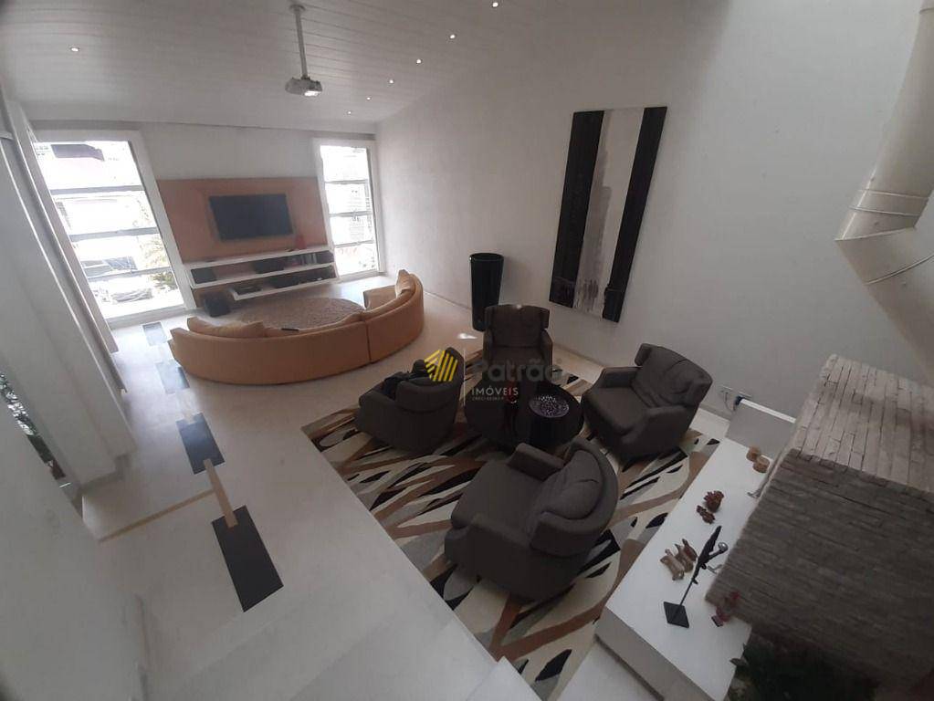 Casa de Condomínio à venda com 4 quartos, 600m² - Foto 10