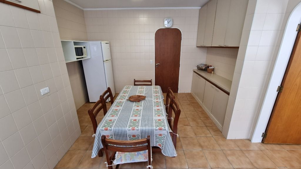 Apartamento à venda com 3 quartos, 140m² - Foto 18