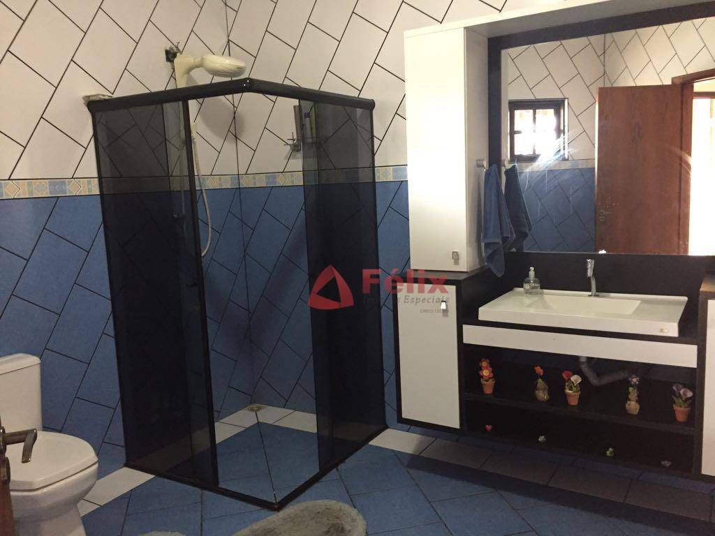 Sobrado à venda com 4 quartos, 250m² - Foto 7