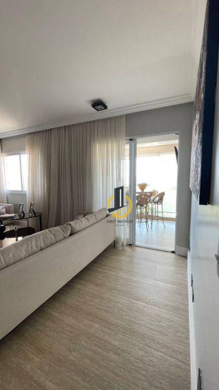 Apartamento à venda com 3 quartos, 141m² - Foto 3