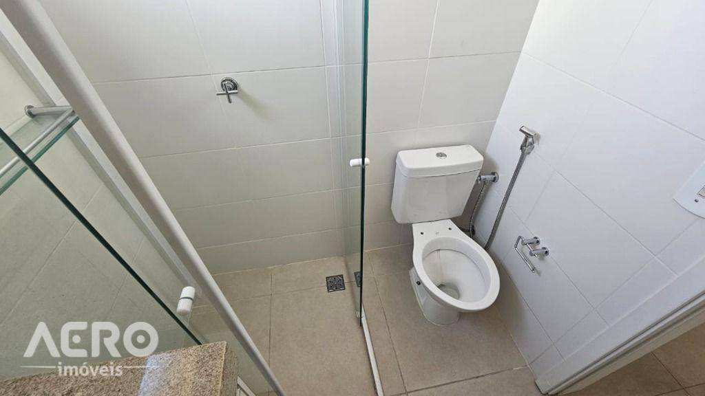 Apartamento para alugar com 2 quartos, 77m² - Foto 19