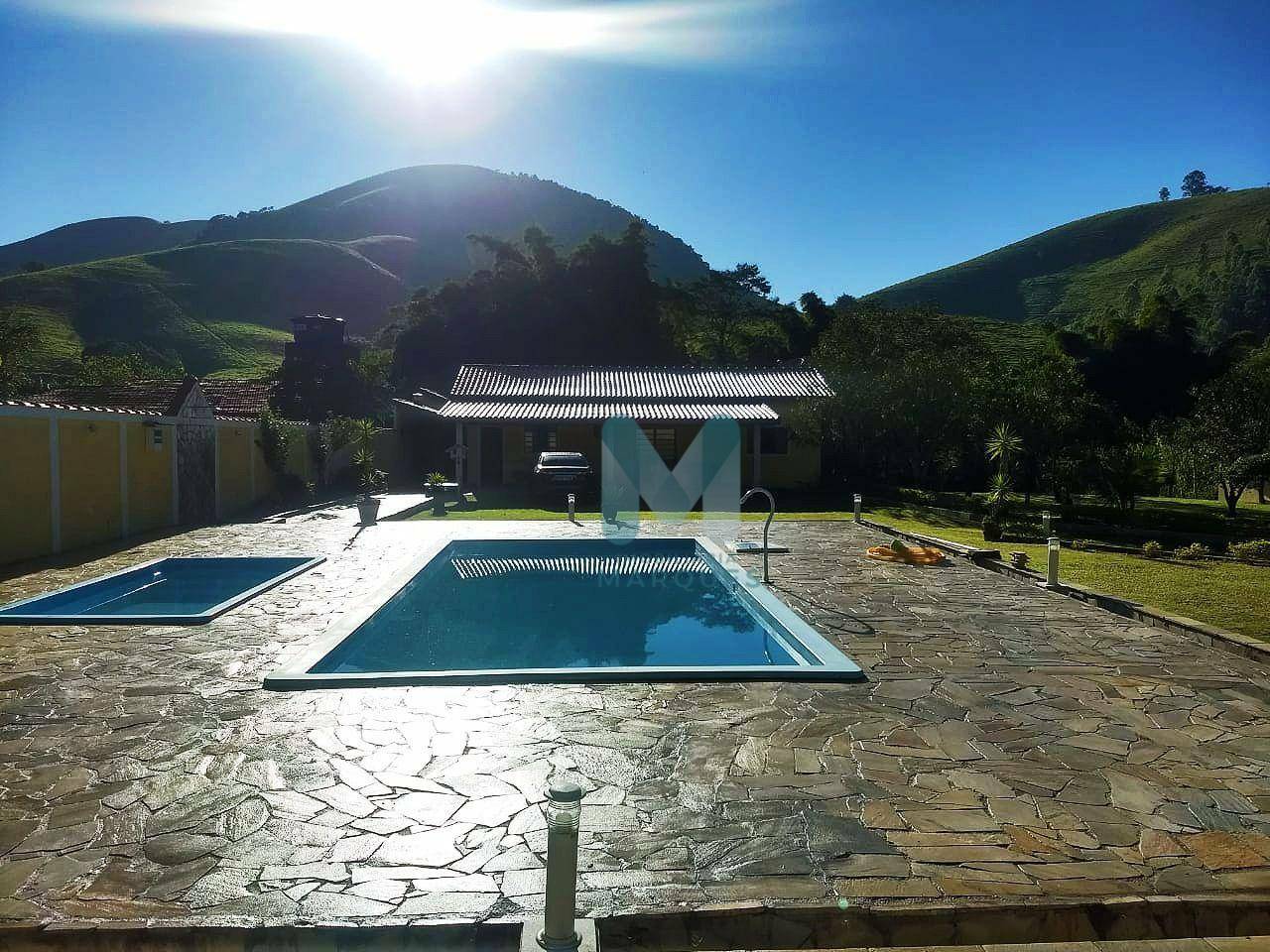 Chácara à venda com 5 quartos, 600m² - Foto 42