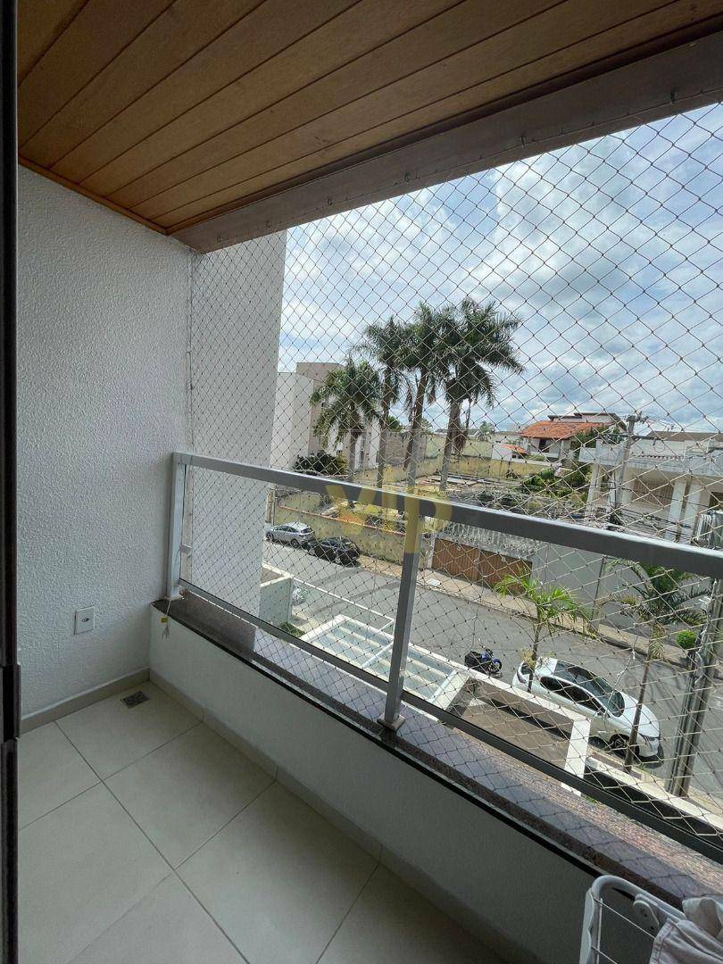 Apartamento à venda com 2 quartos, 67m² - Foto 9