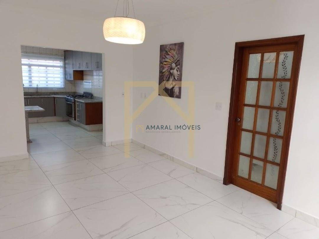 Casa à venda com 3 quartos, 193m² - Foto 16