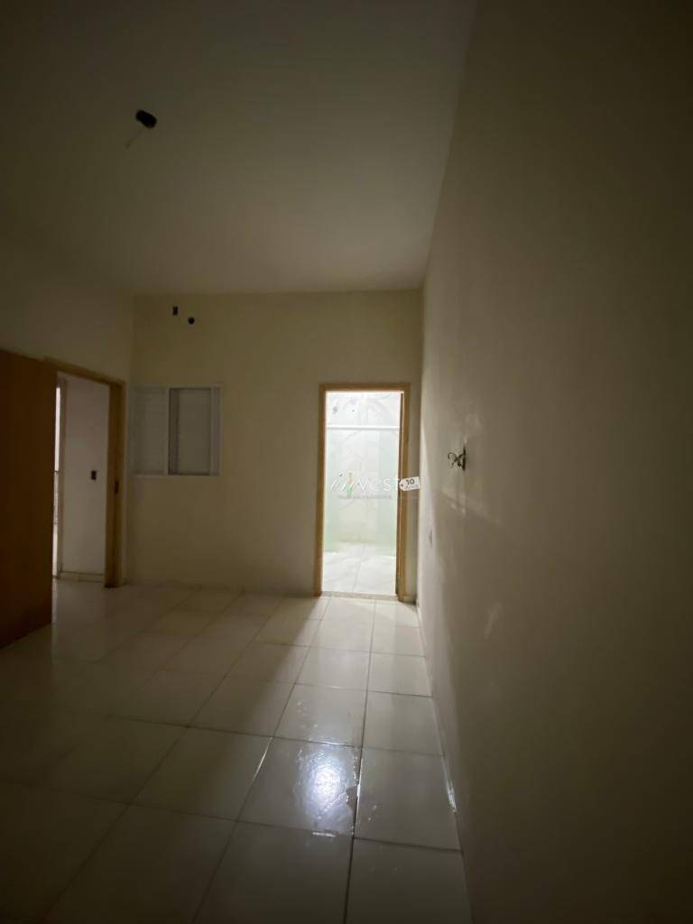 Casa de Condomínio à venda com 4 quartos, 180m² - Foto 4